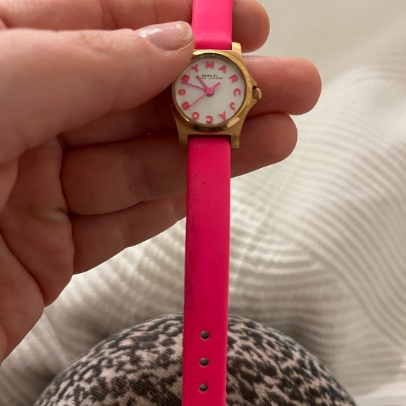 Marc by Marc Jacobs Henry Dinky Watch - Picture 2 of 6